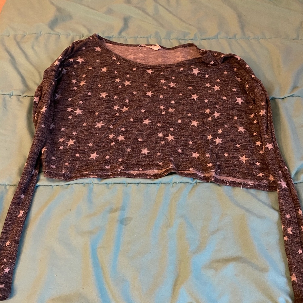 Aeropostale long sleeve cropped shirt